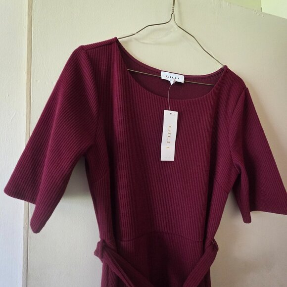 Dress - Picture 2 of 4